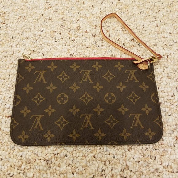 Louis Vuitton Handbags - Louis Vuitton Monogram Neverfull Pochette